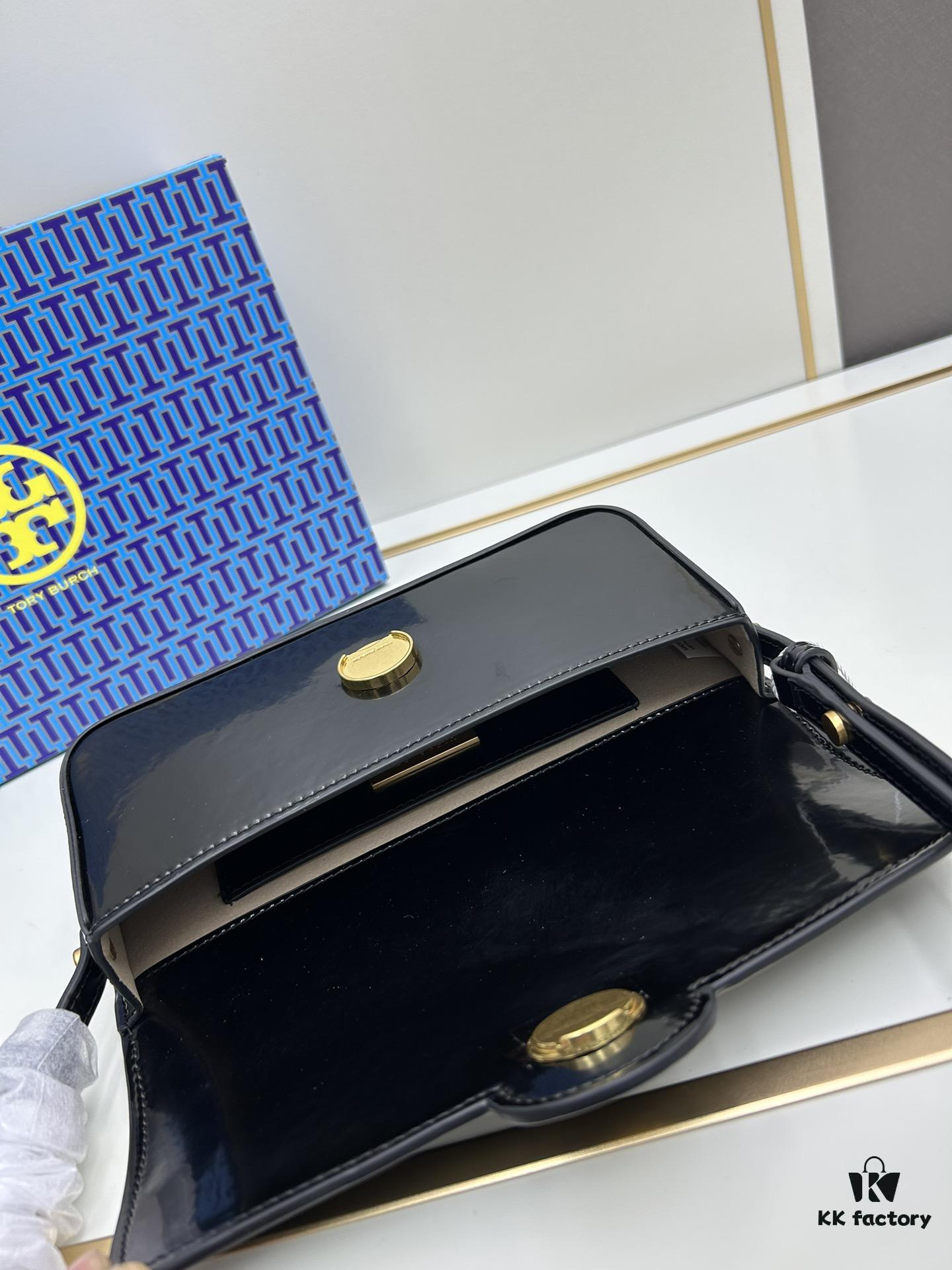 Full Leather Series, New Arrival Attention to Detail: Tory Burch Robinson Rectangular Shoulder Bag