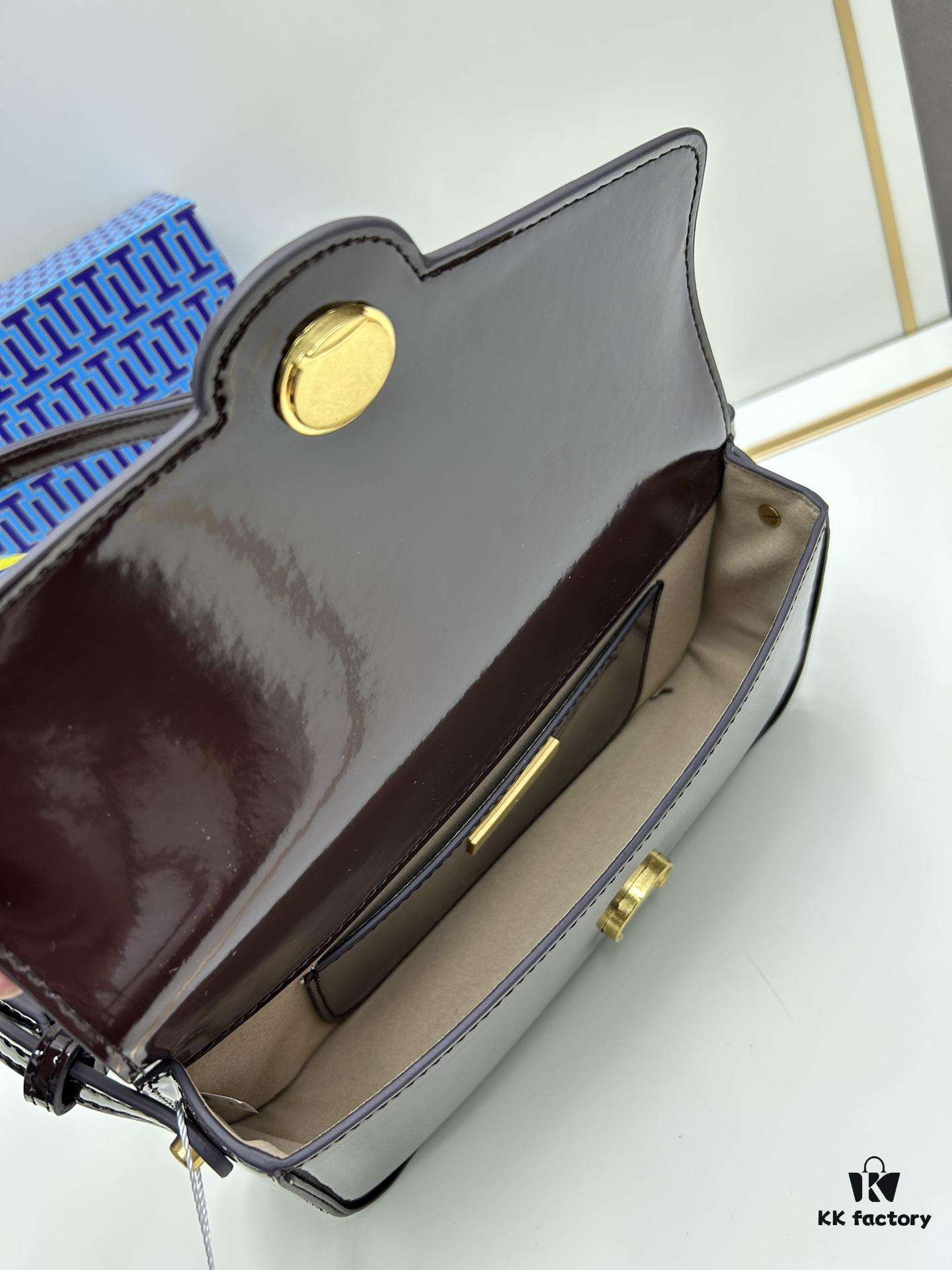 Full Leather Series, New Arrival with Attention to Detail – Tory Burch Robinson Rectangular Shoulder Bag