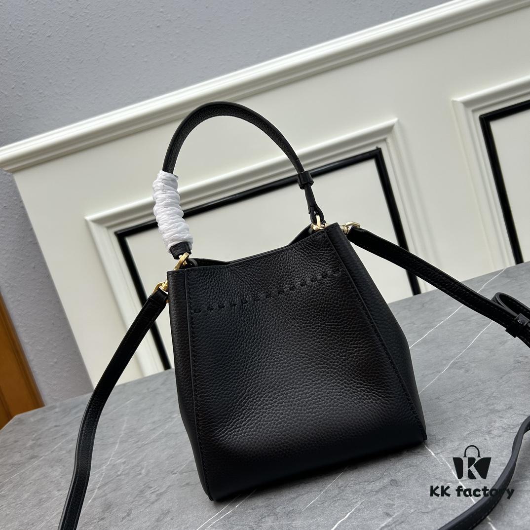 Tory Burch McGraw Hobo Small New Casual Bag