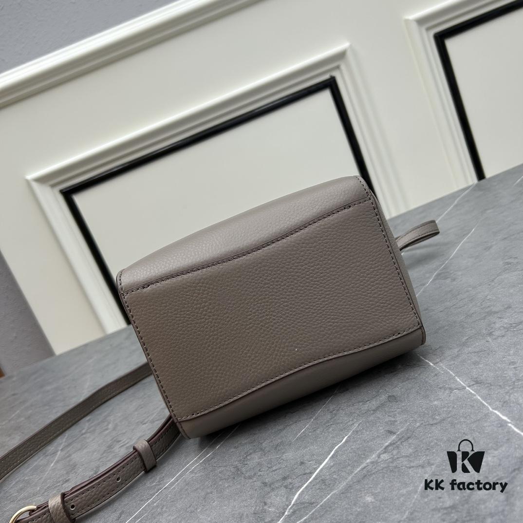 TORY BURCH MCGRAW HOBO Small New Casual Bag