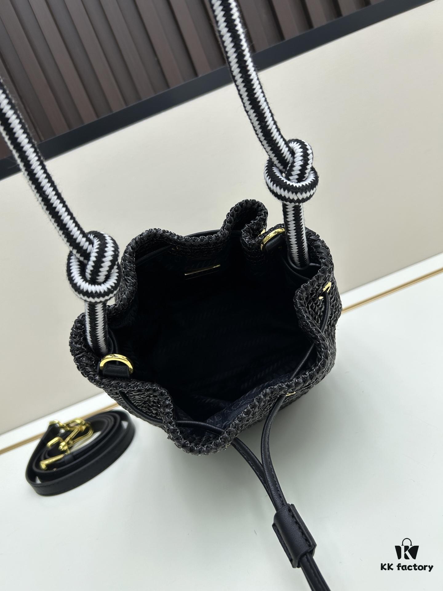 PRADA Spring/Summer 2025 Vacation Collection New Style