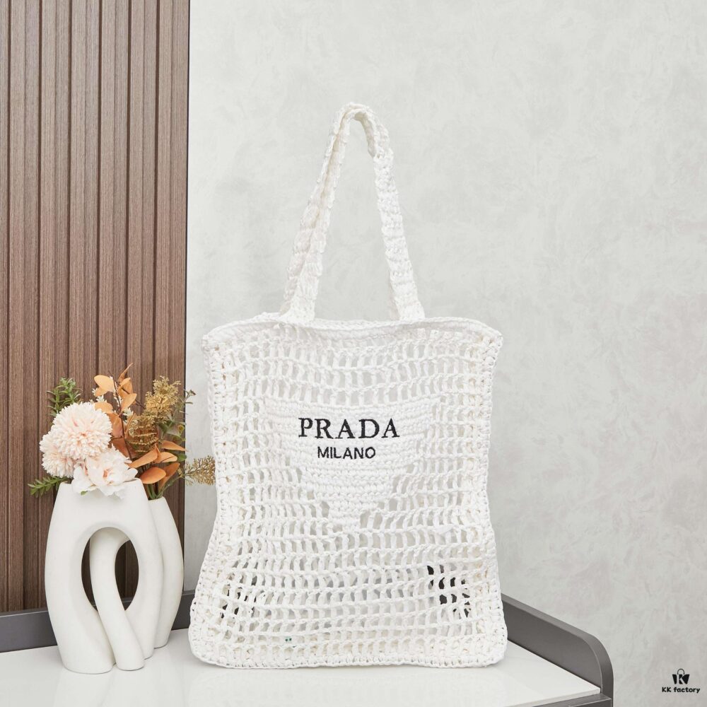 Raffia Fiber Tote Bag