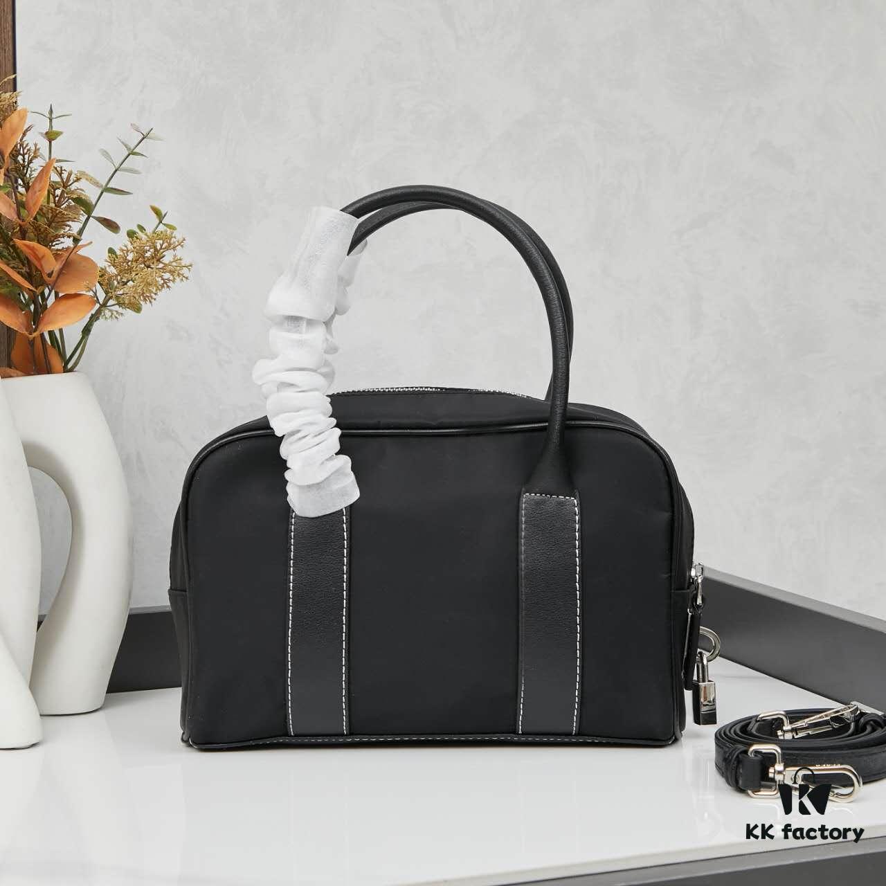 Box Included PRADA 🖤 Premium Vintage Boston Handbag, 23x16x5 Model 2495