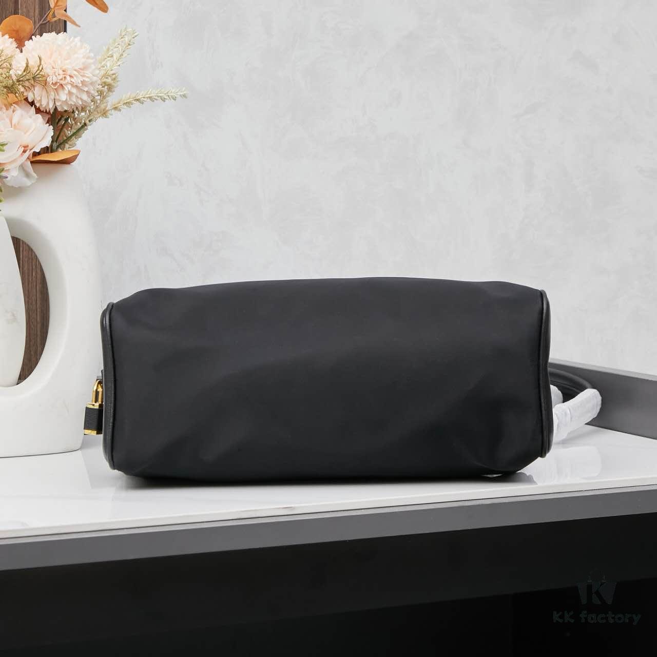 Prada Cabbage Collection Premium Set | Rose Gold Hardware Baguette Bag 🖤|||▓ PRADA Rose Gold Hardware Baguette Bag 🥖