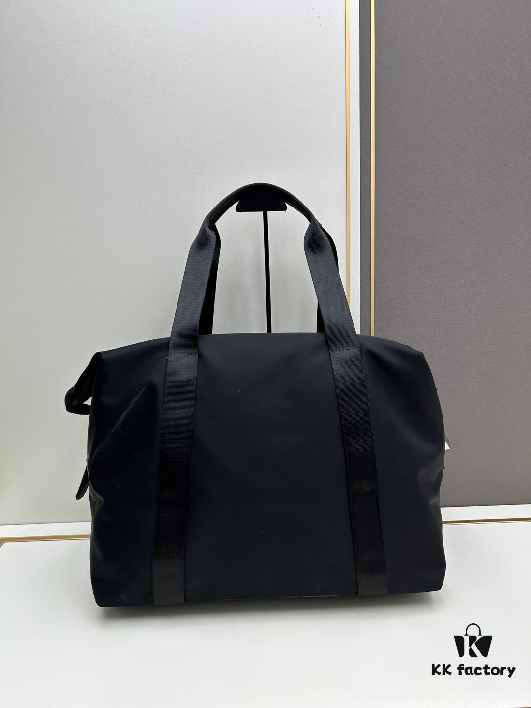 How to Choose a Prada Duffel or Travel Bag?