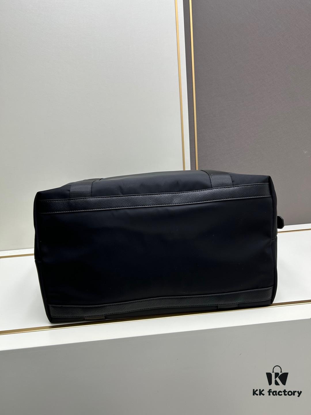 How to Choose a Prada Duffel or Travel Bag?