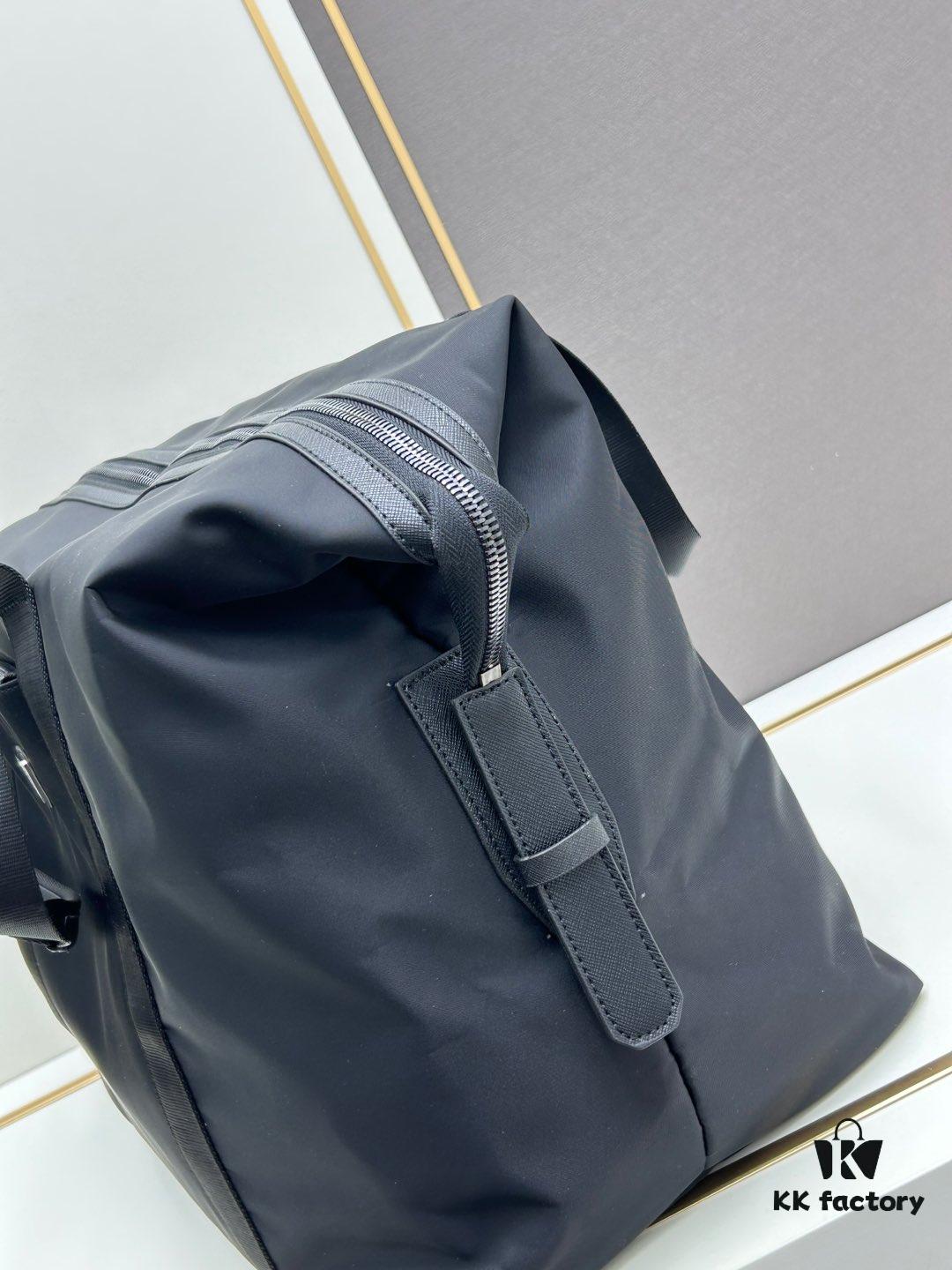 How to Choose a Prada Duffel or Travel Bag?