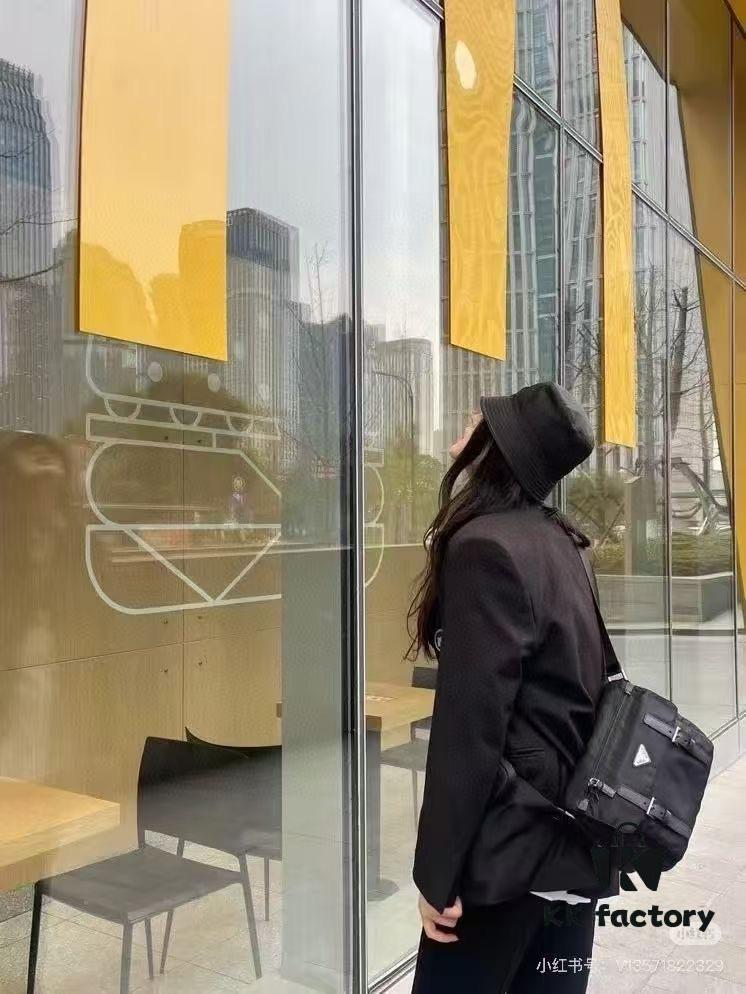 PRADA 2024 Fall/Winter Men's New Bag with Box