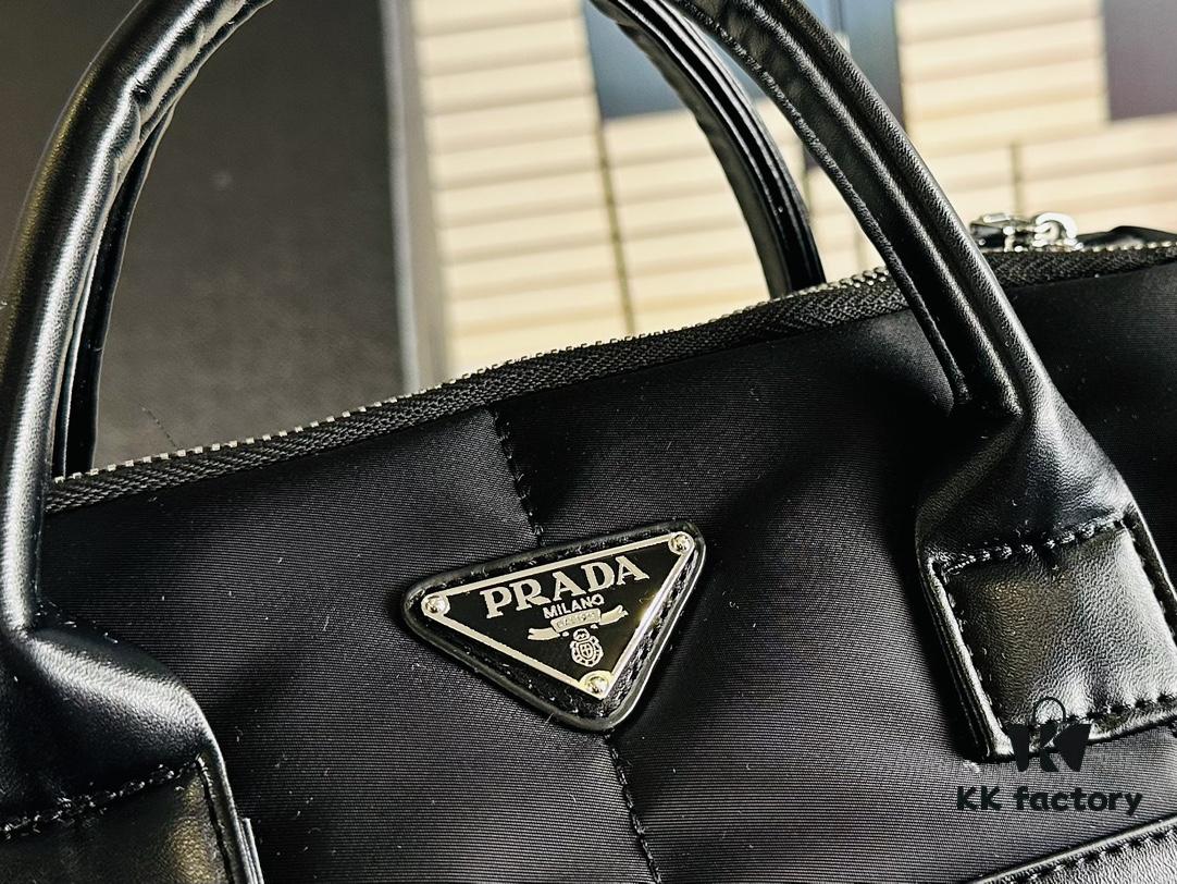New Size: 44 cm at the opening, 28 cm at the base, height 24 cm, width 17 cm, Model 2347, Stockpiling PRADA Down Bag for Winter