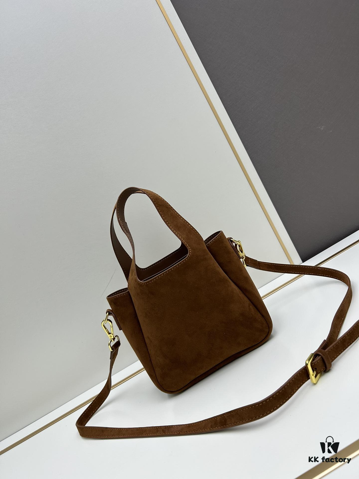 Small Matte Leather Tote Bag with Box @Charlene Choi Sa WITH PRADA