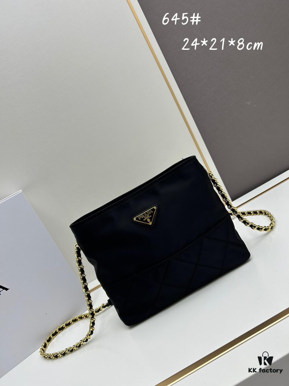 Box Set, Same as Zhu Zhu's Prada Parachute Style, Perfect for Commuting