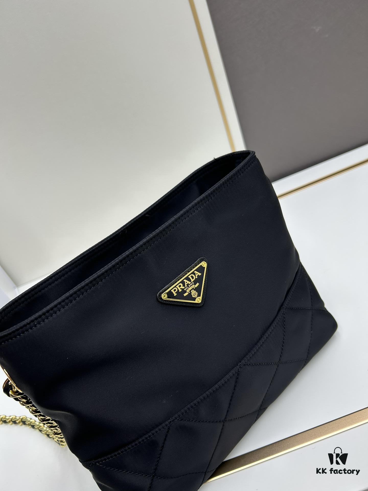 Box Set, Same as Zhu Zhu's Prada Parachute Style, Perfect for Commuting