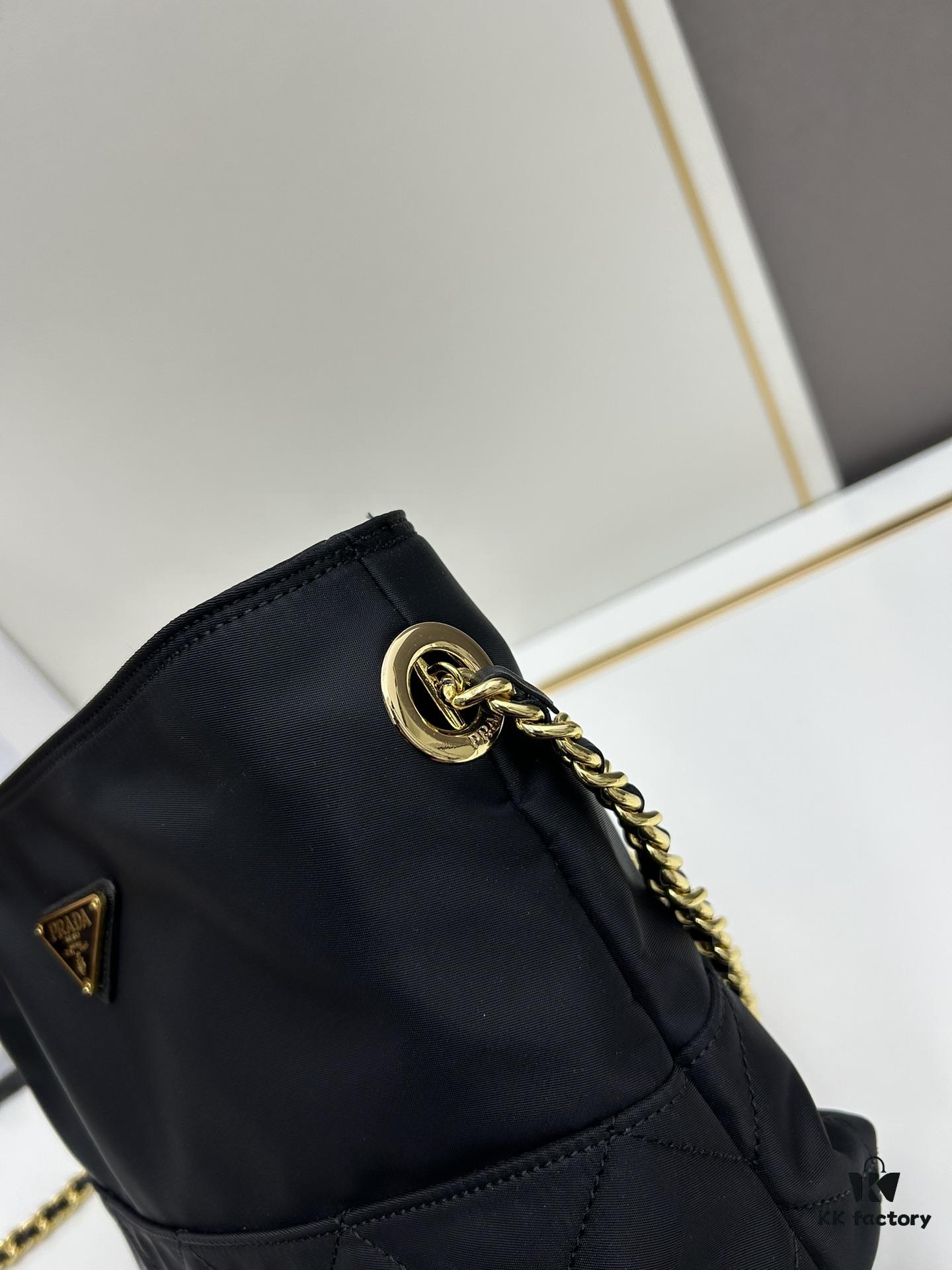 Box Set, Same as Zhu Zhu's Prada Parachute Style, Perfect for Commuting