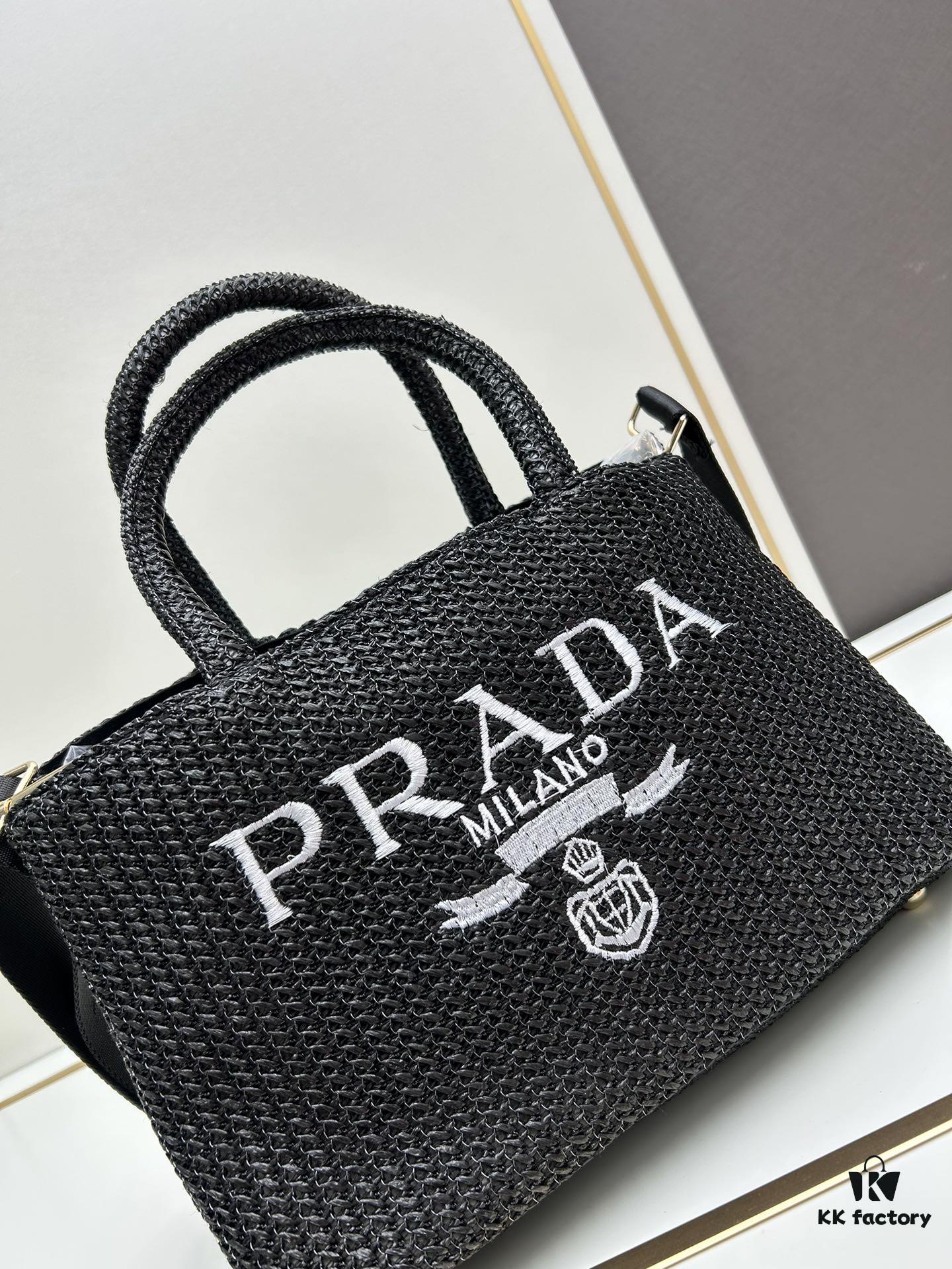 Prada Beautiful Wicker Basket Bag – A Stylish Summer Essential with Straw and Leather Design