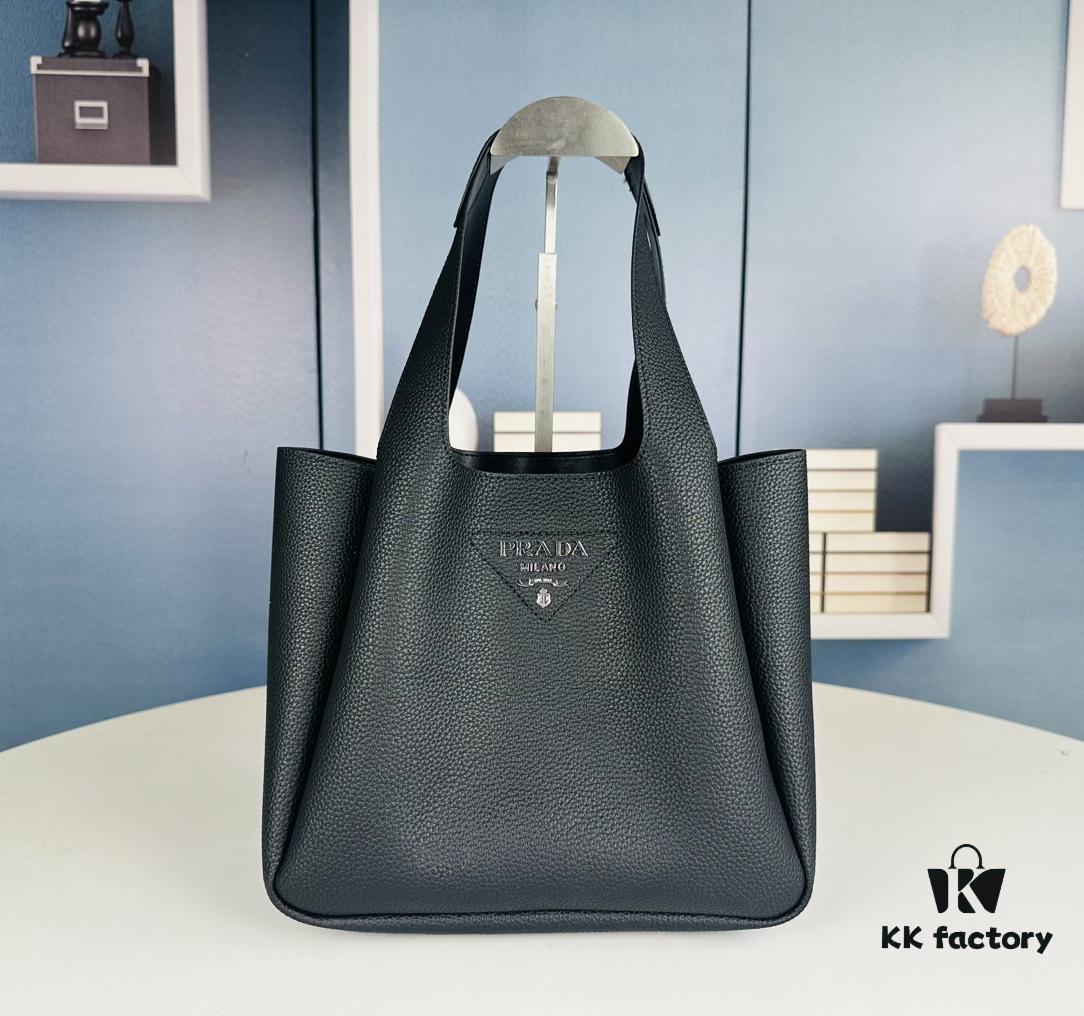 Large Leather Tote Bag with Box @Charlene Choi Sa WITH PRADA