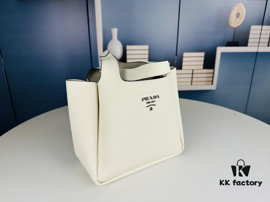 Large Leather Tote Bag with Box @Charlene Choi Sa WITH PRADA