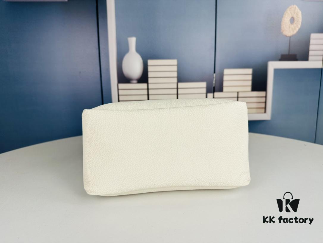 Large Leather Tote Bag with Box @Charlene Choi Sa WITH PRADA