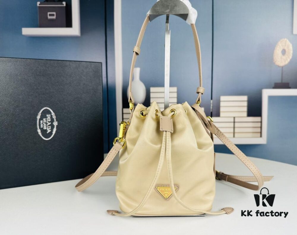 Adorable Prada Mini Bucket Bag with Box, Size: Bottom Length 16 x Opening Length 23 x Height 18 x Thickness 10, Style No. 067