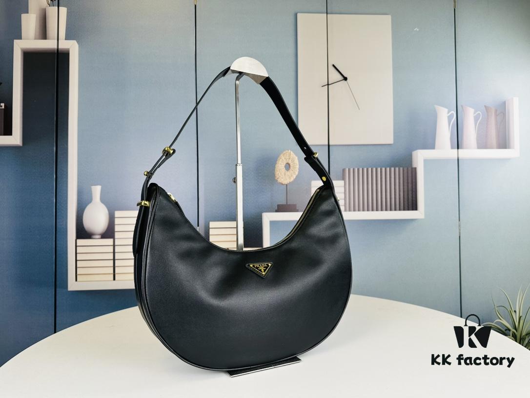 New Prada | Fashionable High-Street Style – Instantly Achieve Sweet and Cool Girl Vibes