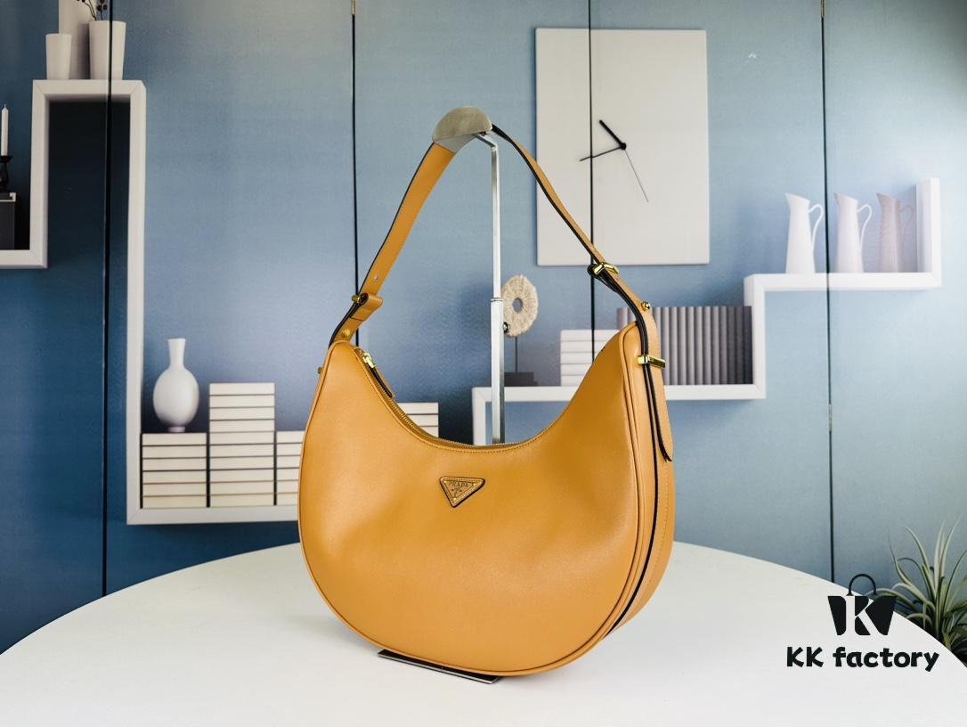 New Prada Arque Shoulder Bag | Fashionable High-Street Style – Instantly Chic and Sweet-Cool Vibe