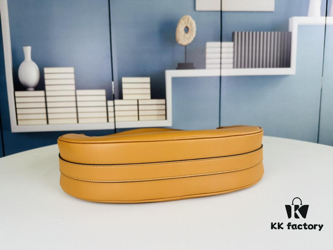 New Prada Arque Shoulder Bag | Fashionable High-Street Style – Instantly Chic and Sweet-Cool Vibe