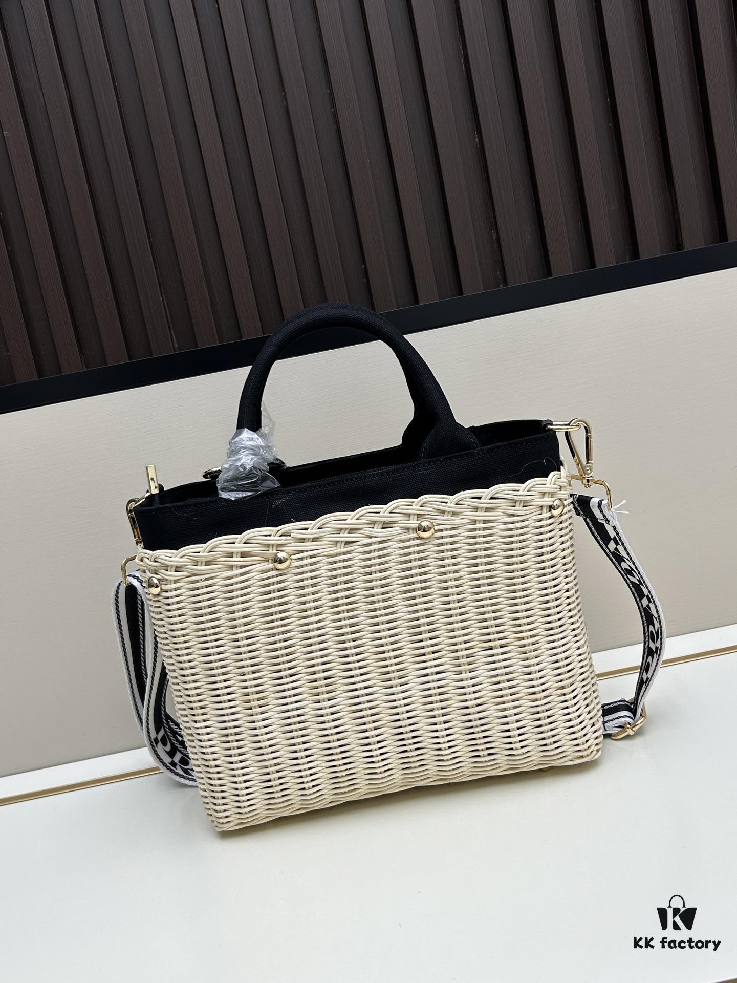 Prada-inspired Palm Leaf and Leather Woven Tote Bag – Vacation-Ready Fashion, Handheld or Shoulder Carry