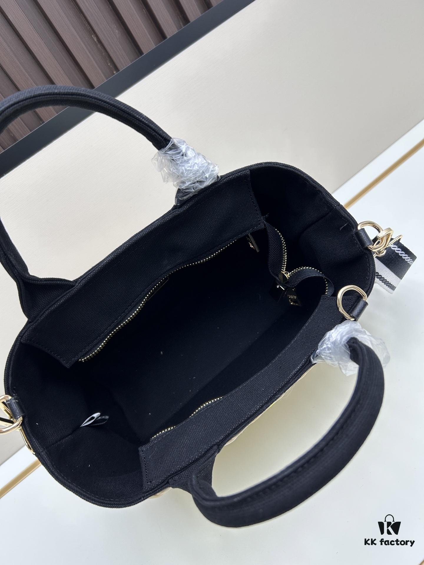 Prada-inspired Palm Leaf and Leather Woven Tote Bag – Vacation-Ready Fashion, Handheld or Shoulder Carry