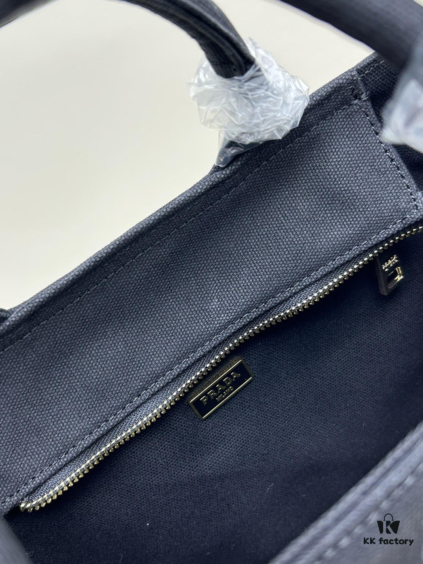 Prada-inspired Palm Leaf and Leather Woven Tote Bag – Vacation-Ready Fashion, Handheld or Shoulder Carry