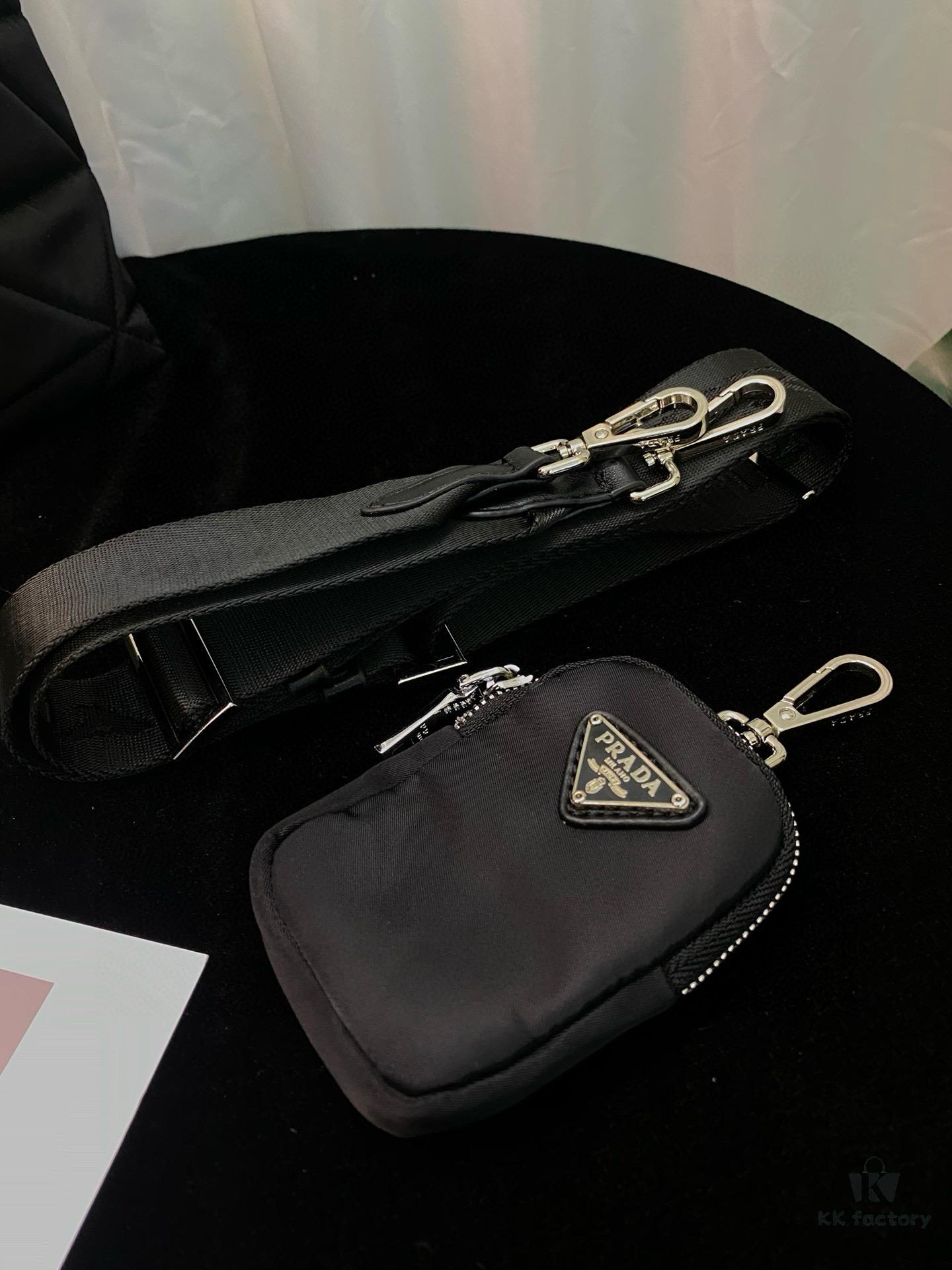 Prada Prada Parachute Fabric Counter Hot Series with Small Bag Crossbody Bag Multi-functional Unisex Style Popular Among Numerous Celebrities Original Fabric