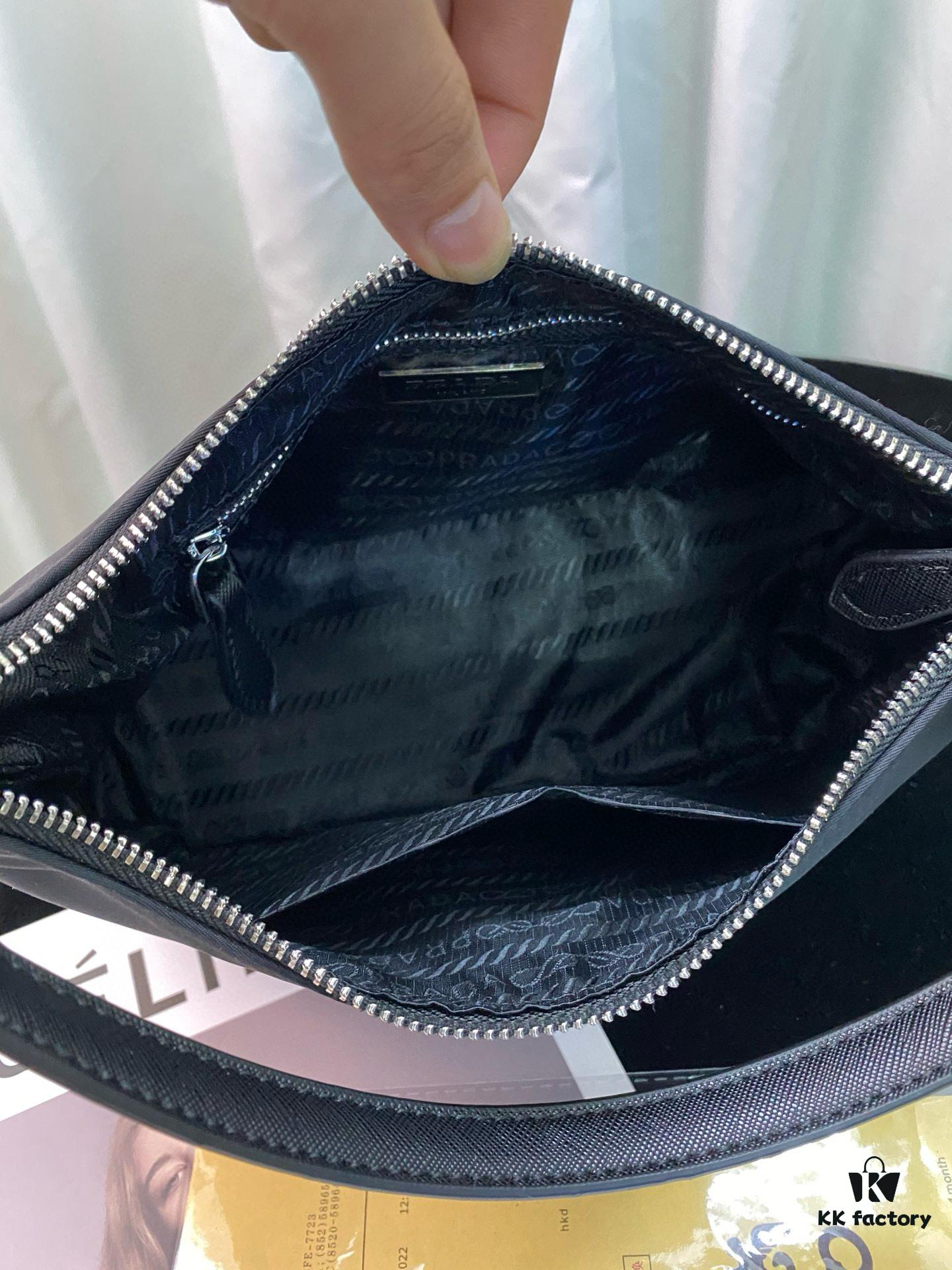 Prada Underarm Bag PRADA Eternal Classic Lightweight Fashion Must-Have for Trendsetters