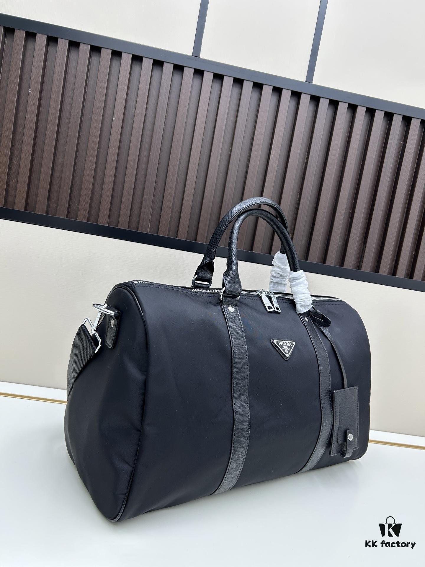 Travel Bag, Taking You to Explore the Beauty of the World