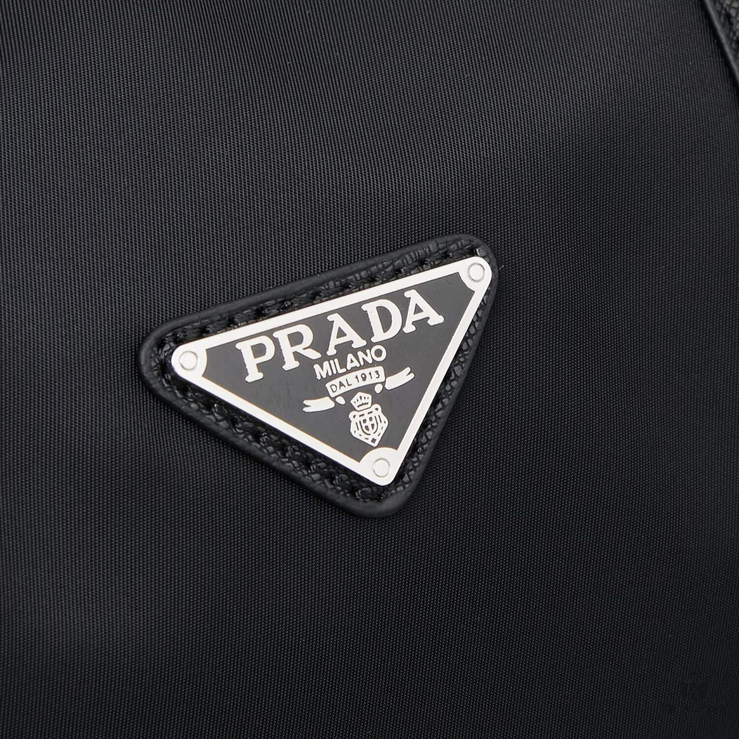 Prada Travel Bag with Retro American Style, 43 x 25cm Model 23123