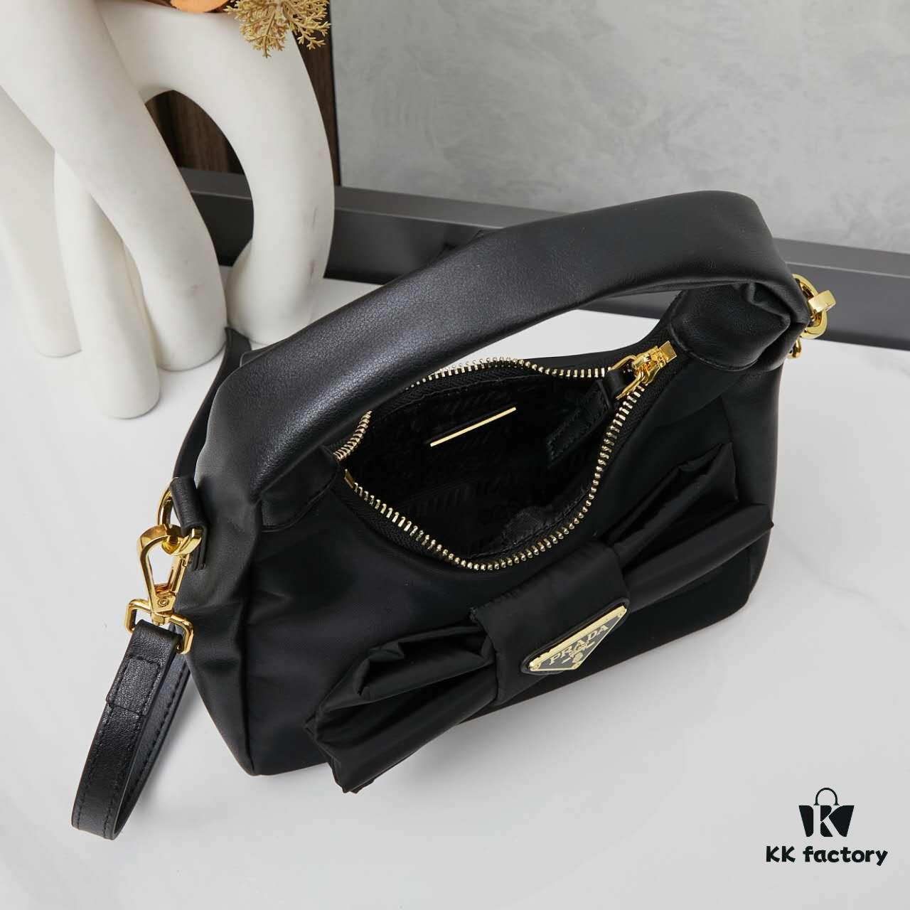 Box Included, 🎉Bow🎉 Underarm Hobo Bag