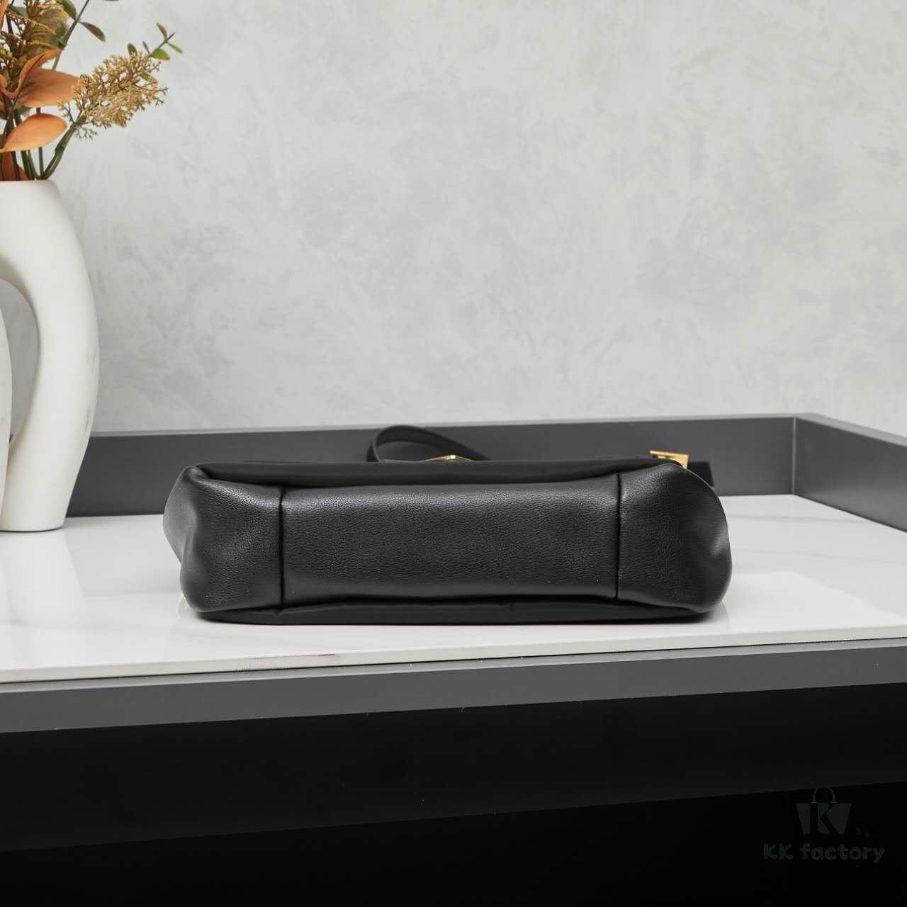 Box Included, 🎉Bow🎉 Underarm Hobo Bag