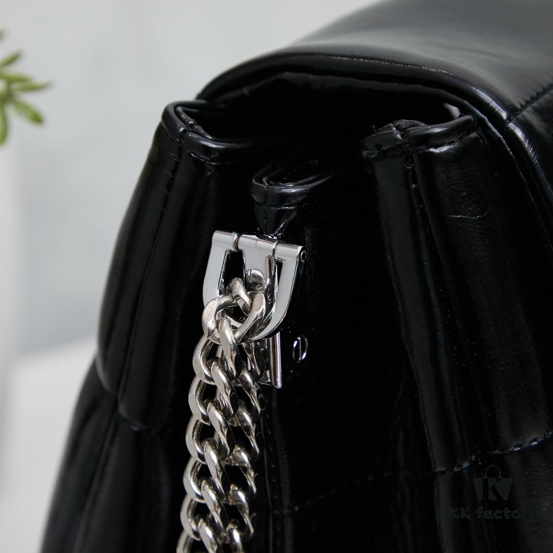 Prada Re-Edition Box Set! Cool to the Core – The Prada Cahier Bag Wins Hearts by Merit