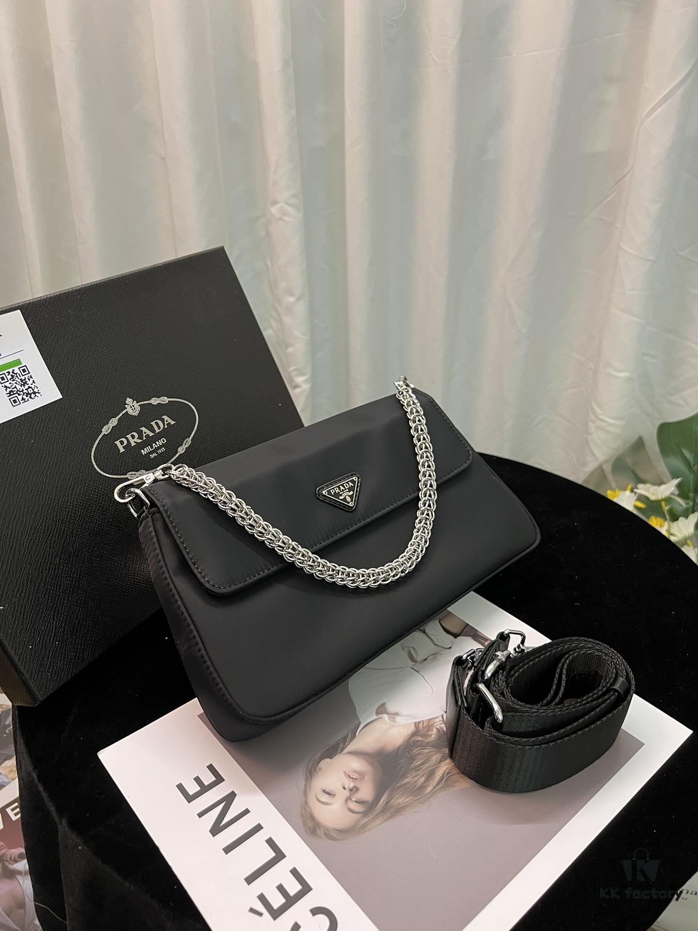 New Arrival PRADA Lightweight Fashion Must-Have for Trendsetters