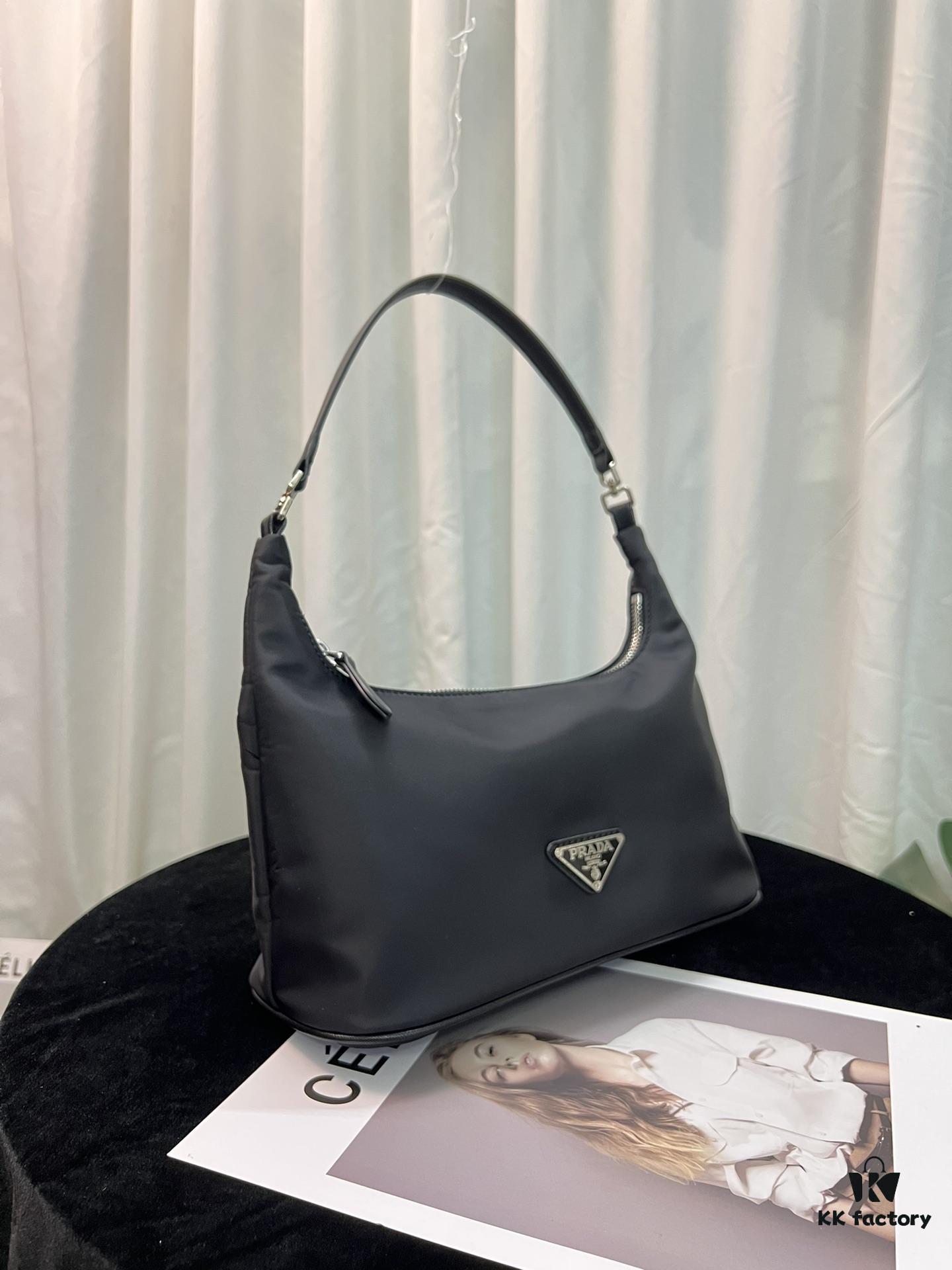 Prada Underarm Bag PRADA Eternal Classic Lightweight Fashion Must-Have for Trendsetters