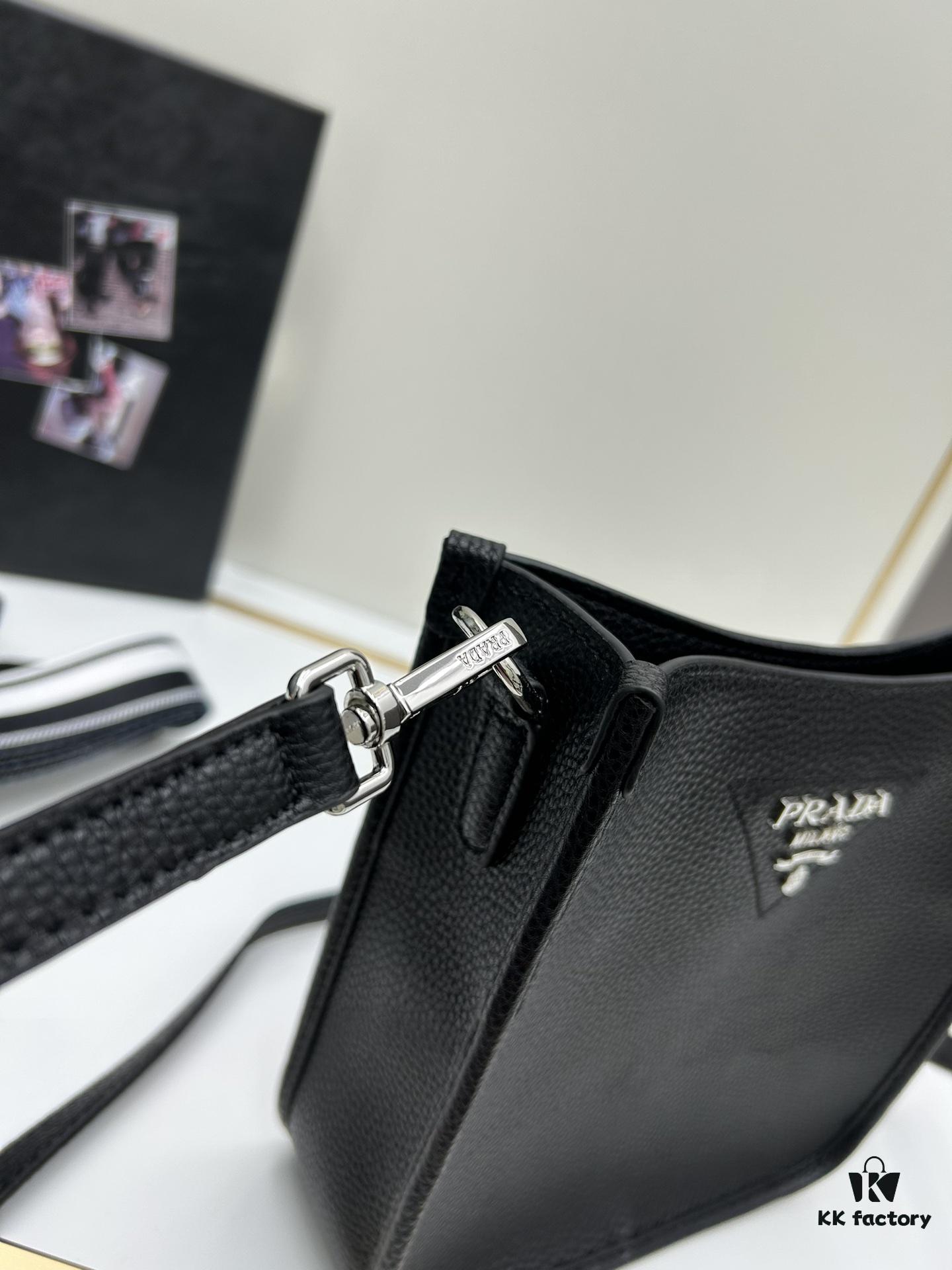 High-Quality PRADA Shoulder Crossbody Bag - Imported Full-Grain Coarse Crispy Calf Leather, Detachable Adjustable Straps, Metal Logo, Magnetic Closure