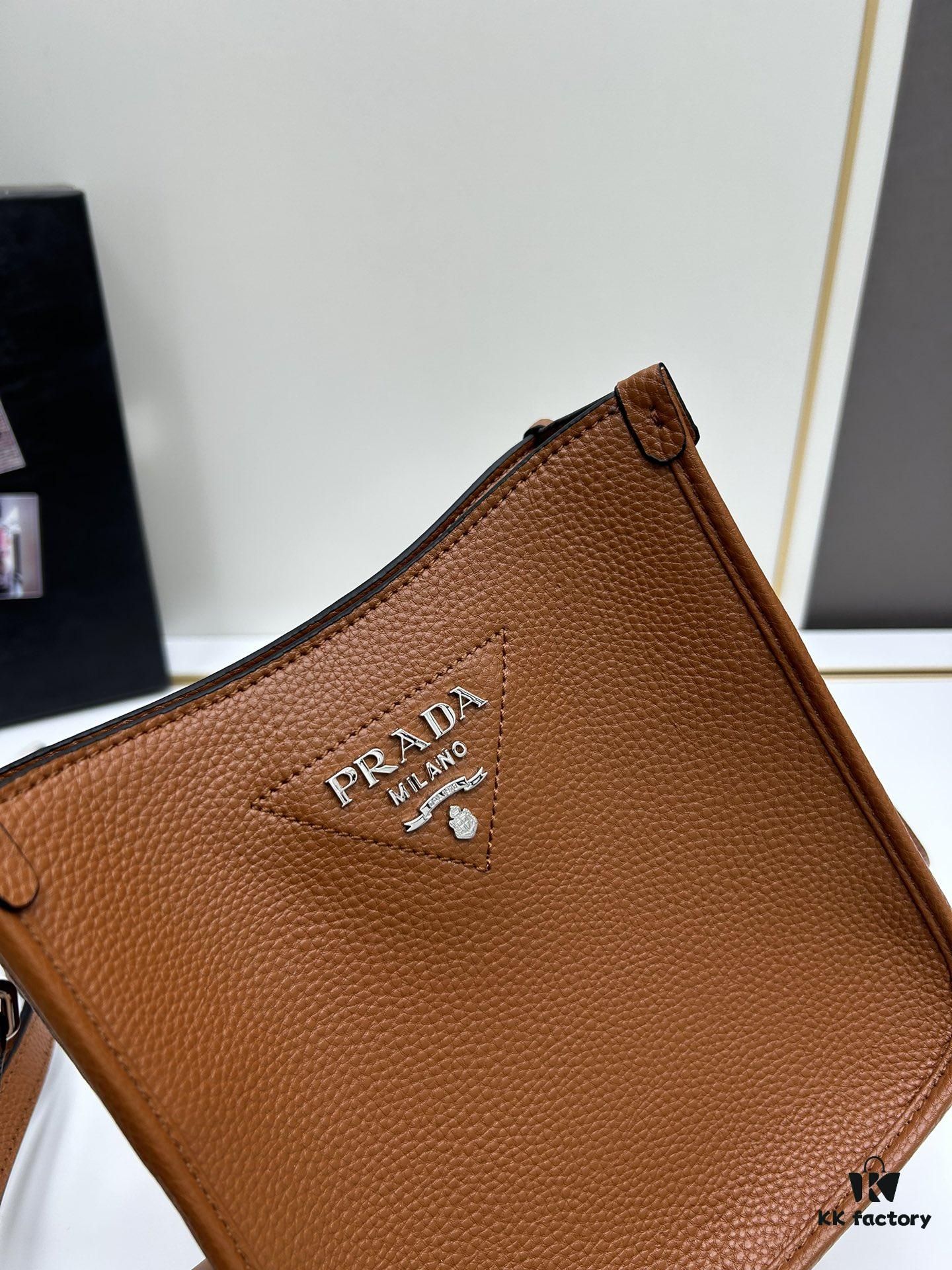 High-Quality PRADA Shoulder Crossbody Bag - Imported Full-Grain Coarse Crispy Calf Leather, Detachable Dual Straps (Leather Strap + Lettered Fabric Strap), Metal Logo, Magnetic Closure