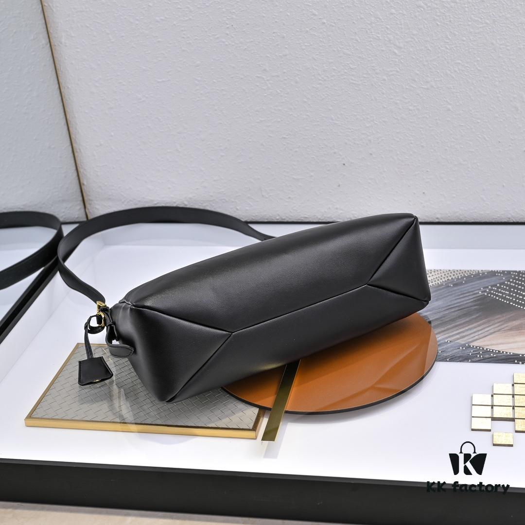 Top Quality Prada's Latest Handbag 1BC228 Arrived - New Stylish Hobo-Inspired Shoulder Bag