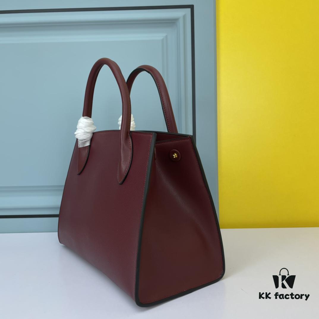 High-Quality Counter Product PRADA #66158 Premium Imported Coarse Cross Cowhide with Calfskin, 175 OEM Code, Enamel Same-Color Logo Pendant, Classic and Uniquely Elegant