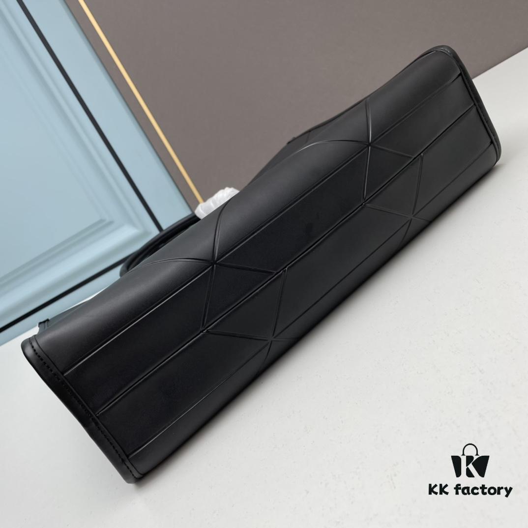 Prada Full Cowhide Tote Bag with Saffiano Leather Handles, 110cm Detachable Adjustable Saffiano Shoulder Strap