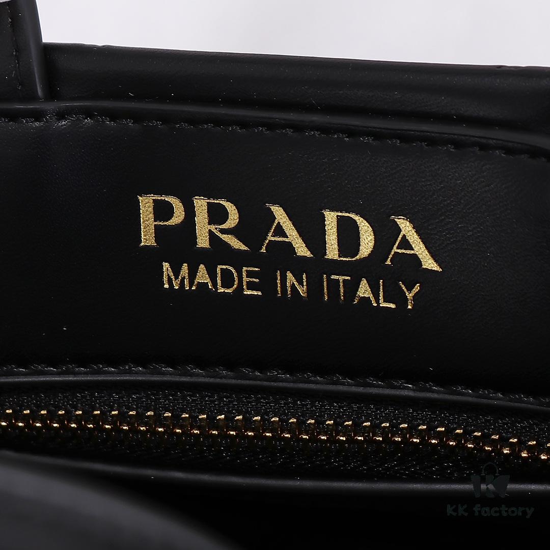 Prada Latest 22 Tote Shopping Bag 🛍️ This Season's Key Style for the Entire Season
