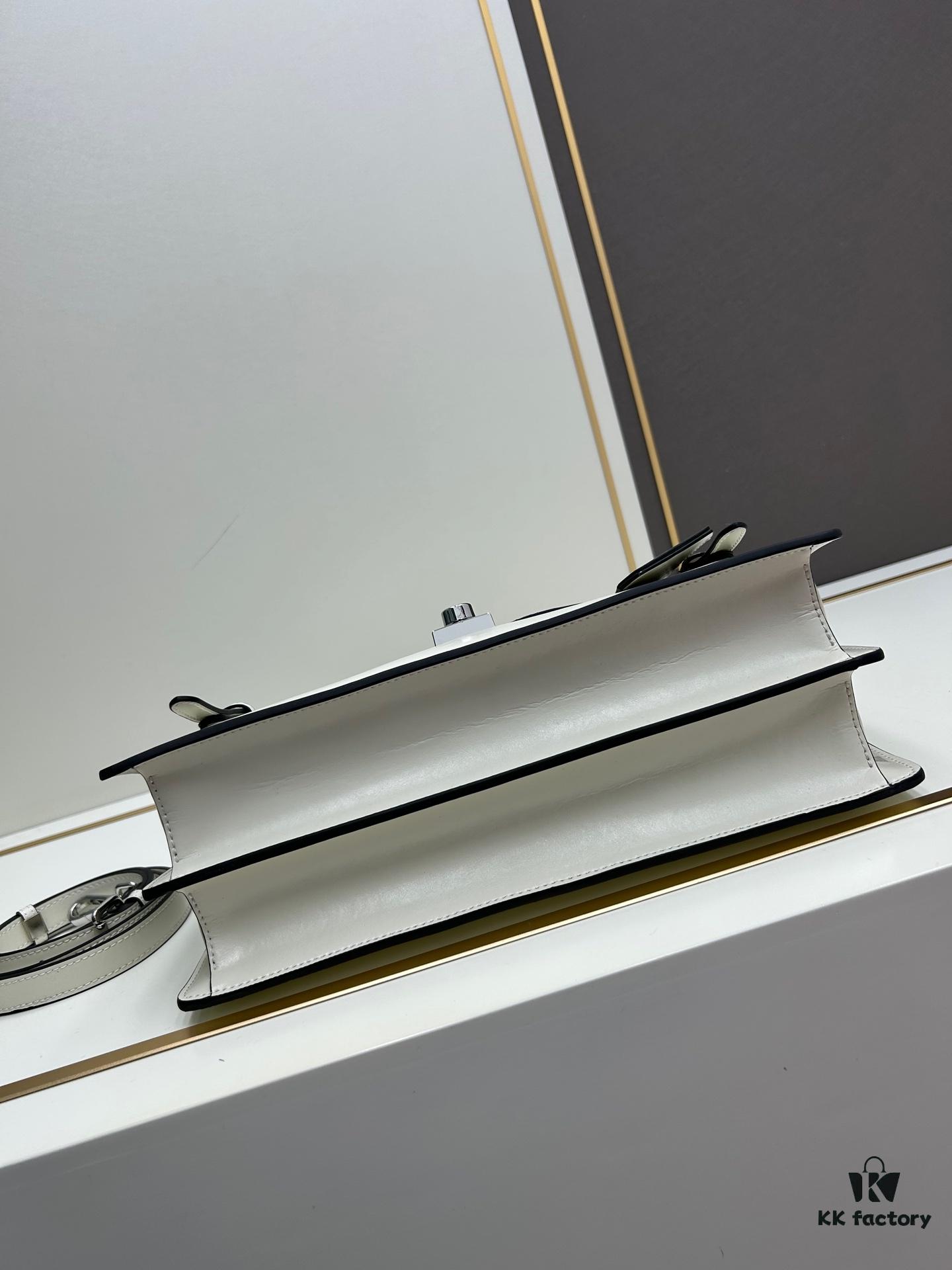 PRADA Counter New Arrival 🎉 (All-Leather Series) [Original Order Quality + Matching Counter Hardware] Full-Grain Oil-Waxed Calfskin