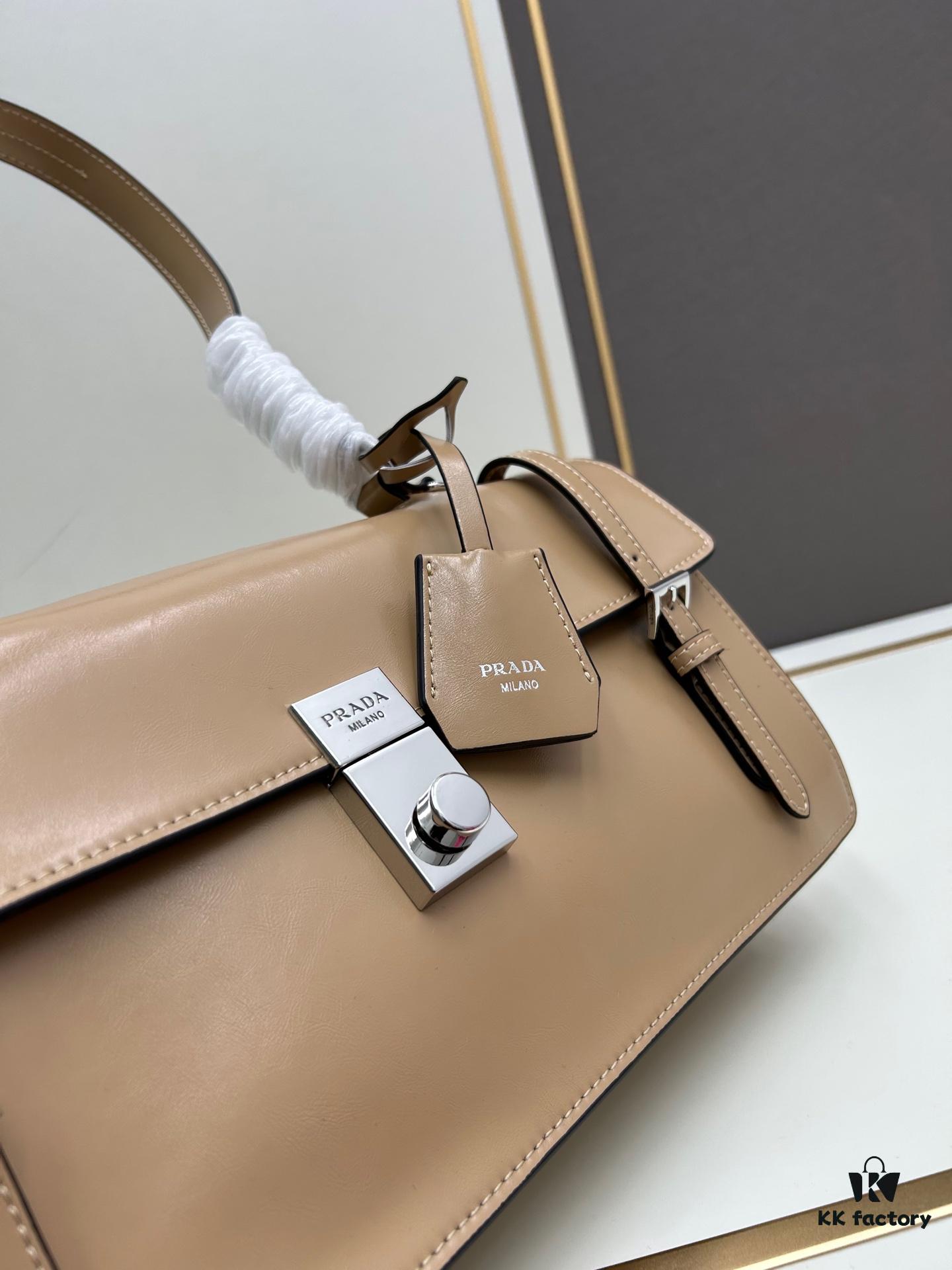 PRADA Counter New Arrival 🎉 (All-Leather Series) [Original Order Quality with Matching Counter Hardware] Full-Grain Oil-Waxed Calfskin