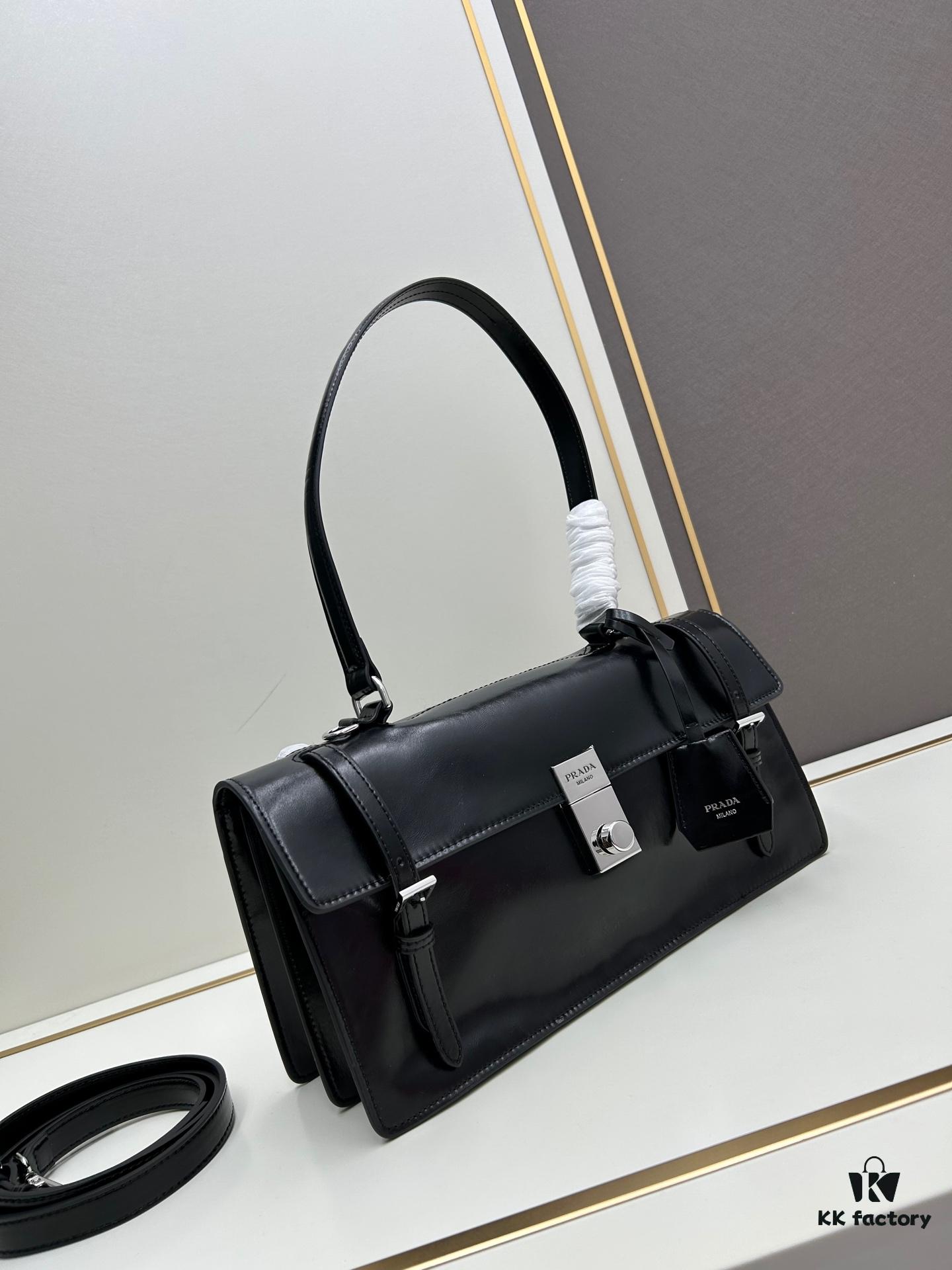 PRADA New Arrival 🎉 (All-Leather Series) [Original Order Quality with Matching Store Hardware] Full-Grain Waxed Cowhide