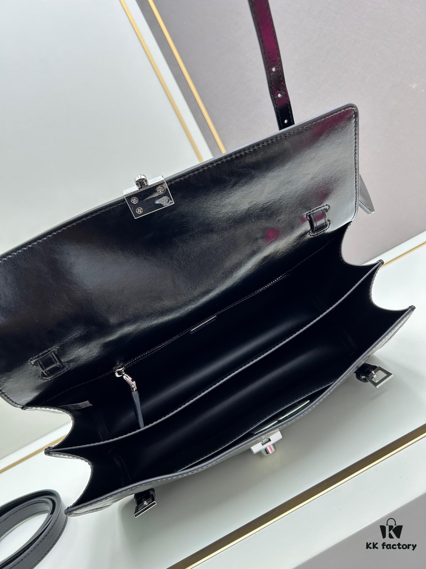 PRADA New Arrival 🎉 (All-Leather Series) [Original Order Quality with Matching Store Hardware] Full-Grain Waxed Cowhide