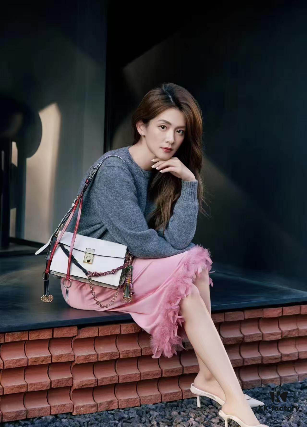 Large PRADA Counter with Gift Box, Celebrity Style 🎉 First-Layer Cowhide [Original Quality Match + Store Version Hardware]