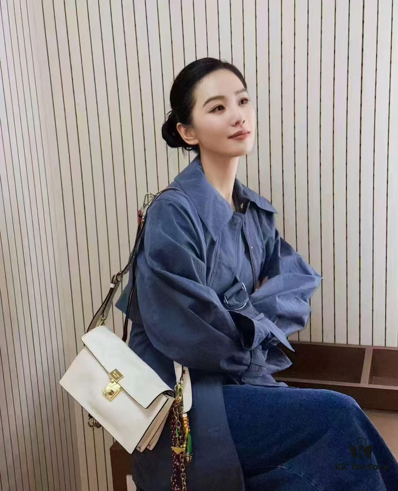 Large PRADA Counter with Gift Box, Celebrity Style 🎉 First-Layer Cowhide [Original Quality Match + Store Version Hardware]