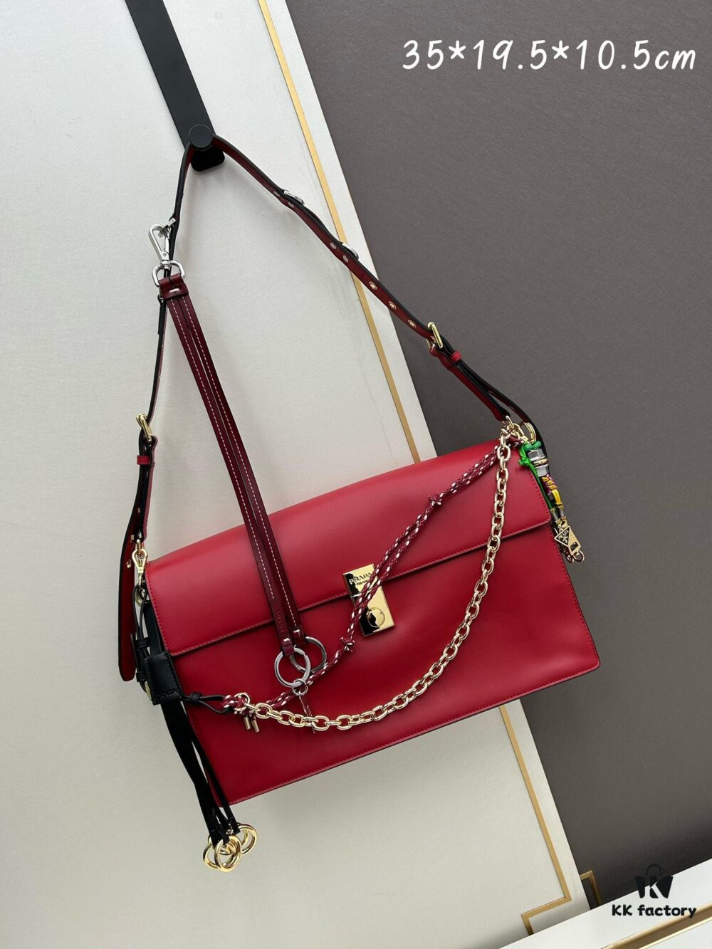 Large PRADA Counter Model with Gift Box, Celebrity Same Style 🎉 Genuine First-Layer Cowhide [Original Order Quality + Matching Counter Metal Hardware], Soft and Comfortable Touch, High Capacity